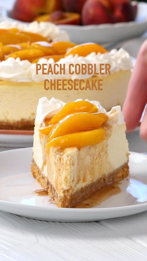 Peach Topping, Peach Cobbler Cheesecake, Cheesecake Banana, Pudding Cheesecake, Cheesecake Squares, Cobbler Topping, Cheesecake Dessert, Homemade Cheesecake, Torte Cupcake