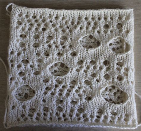 Learn How To Make Holes In Your Knitting – Download This FREE Stable Hole Construction Pattern | KnitHacker Knitting Tutorials, Lace Knitting Patterns, Easy Knitting Patterns, Scarf Knitting Patterns, Knit Stitch Patterns, Beautiful Knitting, Knitting Tutorial, Knitting Techniques, Easy Knitting