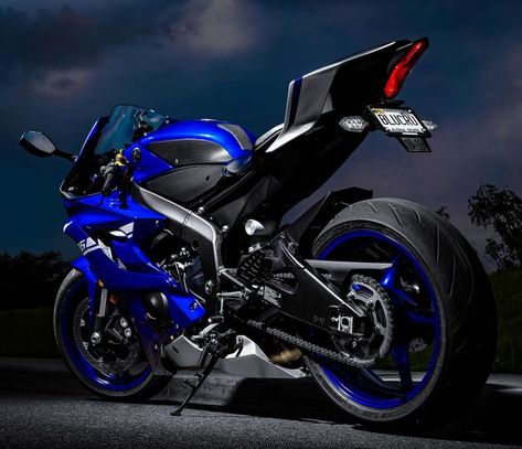 ḹ₥קᎧƧƨῗɓŁḕ R15 V3 Wallpaper Blue, R15 V3 Wallpaper, V3 Bike, R15 Yamaha, Beard Wallpaper, R15 V3, Yamaha R15, Mt Bike, Duke Bike