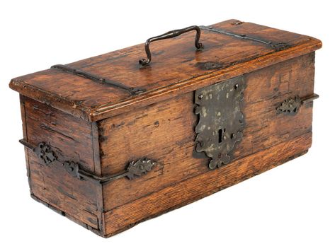 Medieval Chest, Medieval Tavern, Treasure Chests, Homemade Furniture, Jewerly Boxes, Door Art, Gaming Room, Easy Woodworking Projects, Treasure Chest