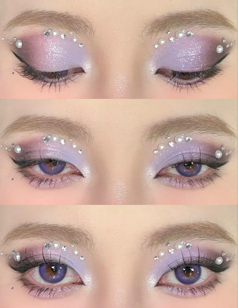 Douyin Eye Makeup, Spooky Makeup, Halloween Makeup Look, Douyin Makeup, Doll Eye Makeup, Graphic Makeup, Rave Makeup, Matte Lipsticks, Smink Inspiration