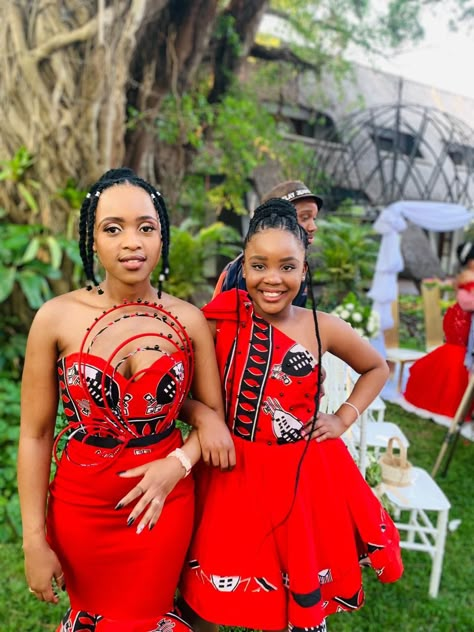 Traditional Dresses Swati, Swazi Wedding Dress, Dress Designs Traditional, Modern Zulu Traditional Wedding Dresses, Swazi Traditional Attire Women, Swati Dresses, Swati Wedding Dresses, Swati Traditional Attire Women, Zulu Dresses