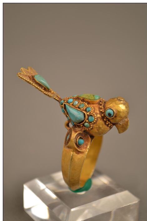 Bluehome Ancient Jewels, Bird Ring, Bird Rings, Ancient Jewellery, Historical Jewellery, Medieval Jewelry, Bird Jewelry, Ancient Jewelry, Old Jewelry