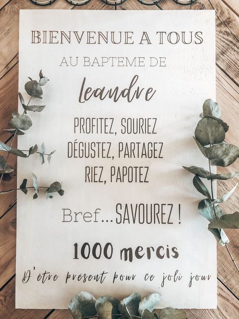 Decoration Communion, Sage Wedding Colors, Theme Bapteme, First Communion Decorations, Communion Decorations, Welcome Sign Wedding, Sage Wedding, Wedding Organization, Sign Wedding