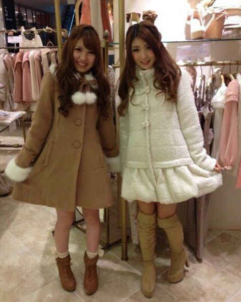 Y2k Brown Outfit, Roma Gyaru, Onee Gyaru, Manba Gyaru, Himekaji Outfits, Agejo Gyaru, Fashion Romantic, Dolly Fashion, Feminine Outfits