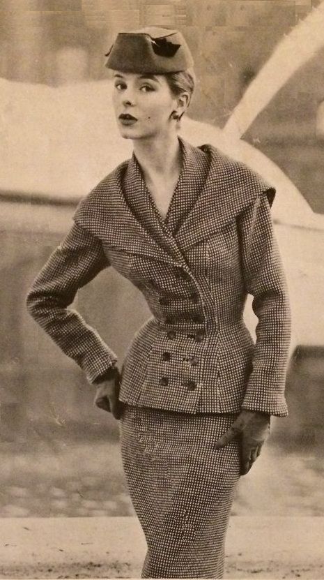 50s Suits Women, 1950s Womens Suit, 1950s Suits Women, 1940s Fashion Aesthetic, 1940s Couture, 1940s Women, 50s Women, 1950 Fashion, Retro Looks