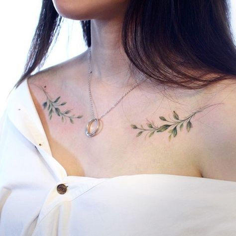 bones vines tattoo - Google Search Laurel Tattoo, Collar Bone Tattoos, Clavicle Tattoo, Tattoos For Girls, Bone Tattoos, Inspiration Tattoos, Vine Tattoos, Delicate Tattoo, Stylist Tattoos