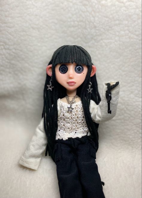 Mini Me Doll Coraline, Personalized Coraline Doll, Making A Coraline Doll Of Myself, Coraline Doll Aesthetic, Coraline Doll Making, Coraline Dolls Custom, How To Make Your Own Coraline Doll, Mini Me Coraline Doll, Clay Coraline Doll