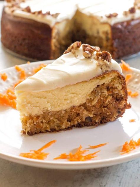 Carrot Cake Cheesecake Cheesecake Factory Carrot Cake, Carrot Cake Topping, Carrot Cake Cheesecake Recipe, Carrot Cheesecake, Recipe Cheesecake, Rich Cheesecake, Cheesecake Factory Recipes, Carrot Spice Cake, Carrot Cake Cheesecake