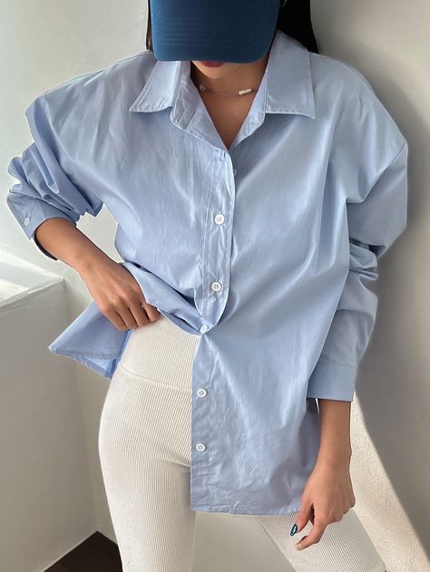 Oversized Solid Shirt, Blue Chemise Outfit, Light Blue Button Up Shirt Outfit, Demin Shirt Outfit, Blue Button Up Shirt Outfit, Blue Button Down Shirt Outfit, Oversized Blue Shirt, Blue Oversized Shirt, Vintage Retro Outfits