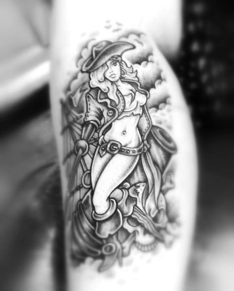 Female Pirate Tattoo, Pirate Mermaid Tattoo, Pirate Lady Tattoo, Pirate Girl Tattoos, Back Tats, Mermaid Tattoo Designs, Pin Up Girl Tattoo, Pirate Fairy, Pirate Tattoo