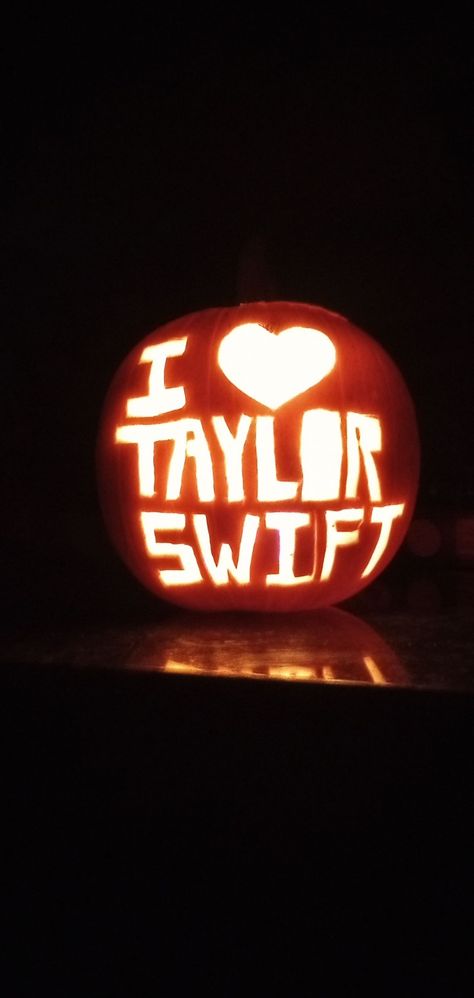 Taylor Swift Pumpkin, I Love Taylor Swift, Hours Painting, Pumpkin Carving Ideas, Carving Ideas, Painted Pumpkins, Pumpkin Carving, Dublin, Pumpkins