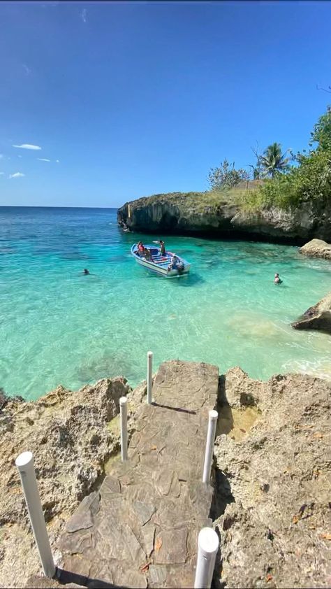 borizolanos.trip on Instagram: Acá les dejamos el dato de como llegar a este hermoso lugar vía terrestre, que tanto ha gustado. LA PISCINA NATURAL EN RIO SAN JUAN,… Rio San Juan, Puerto Rico Island, Summer Moodboard, Puerto Rico Vacation, San Juan Puerto Rico, Beautiful Places To Visit, Spring Break, Puerto Rico, Dream Life