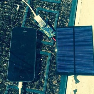 DIY Solar Phone Charger ($5 Battery Free - UPDATED!): 5 Steps Diy Solar Charger, Battery Box Diy Solar Power, Diy Portable Solar Power Station, Mini Solar Panel, Solar Powered Phone Charger, Solar Power Charger, Emoji Keyboard, Solar Charge Controller, Diy Solar Panel