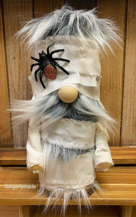 Halloween Gnome Set, Ghost Gnome, Halloween Decor, Scary Gnome, Bat Gnome, Boo Gnome, Knitted Gnome, Mummy Gnome, Autumn Gnome, Fall Gnome - Etsy Ghost Gnome, Halloween Decor Scary, Stuffed Gnomes, Gnomes Halloween, Halloween Mantle Decor, Gnome Halloween, Halloween Gnomes, Halloween Craft Projects, Halloween Mantle