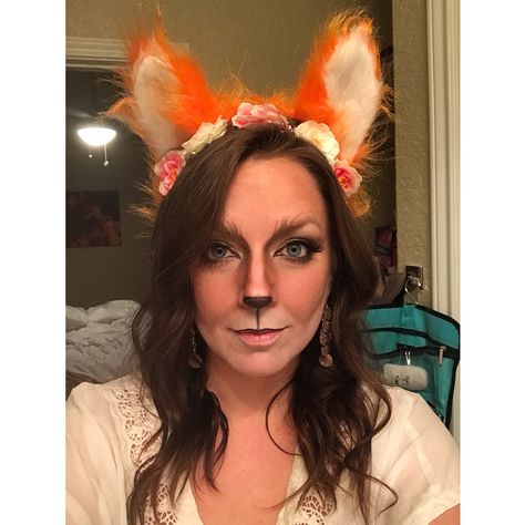 Halloween is one of my favorite holidays!!! #foxcostume #diyfoxcostume #foxmakeup #diyfoxmakeup #foxtail #diyfoxtail #halloweencostume #halloweenmakeup #halloween Fox Face Paint Halloween, Salem Costumes, Fox Makeup Halloween, Fox Costume Diy, Fox Face Paint, Fox Makeup, Fox Costume, Fox Face, Christmas Play