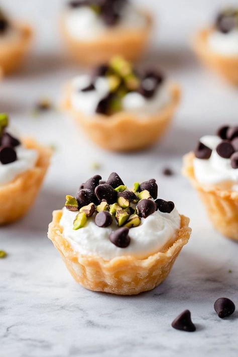 Mini Cannoli Bites - Insanely Good Cannoli Bites Recipe, Mini Desserts For Parties In Cups, Cannoli Bites, Cannoli Cups, Mini Cannoli, Easy Cannoli, Dessert Kabobs, Pastry Cups, Mini Tart Shells