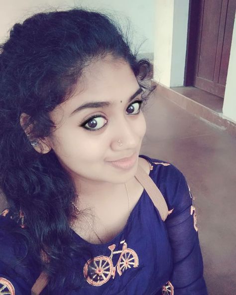 Kerala Girl, Natural Girl, Long Silky Hair, Silky Hair, Kerala, Beauty Women, Art Girl, Blonde, Hair