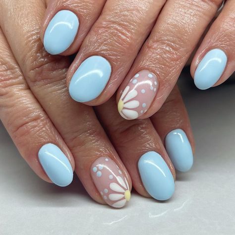 Nail Art Fleur, Pastel Blue Nails, Almond Acrylic Nails Designs, Purple Gel Nails, Light Purple Nails, Blue Gel Nails, Hard Gel Nails, Retro Nails, Formal Nails