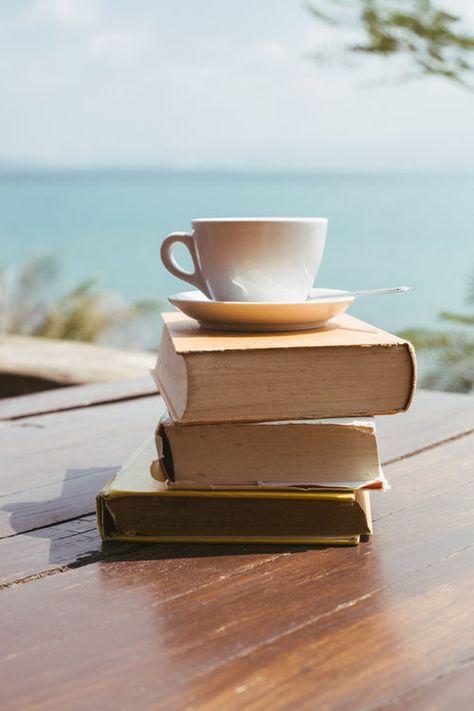 Books And Tea Aesthetic, Best Coffee Table Books, Tea Aesthetic, Coffee Style, Soul Care, Coffee Ideas, Coffee Wallpaper, Tea And Books, Happy Books