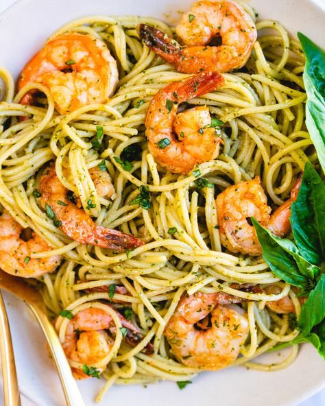 Lemon Linguine, Roasted Zucchini And Squash, Fast And Easy Dinner, Cannellini Beans Recipes, Shrimp Pesto Pasta, Shrimp Pasta Recipes Easy, Fennel And Orange Salad, Pesto Shrimp, Pasta Al Pesto