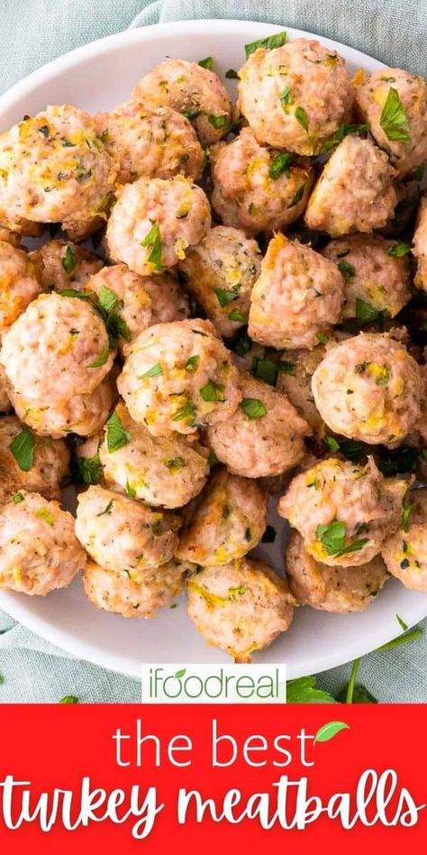 Baked healthy Turkey Meatballs are a crowd pleasing appetizer and main dish favorite. Swap out fatty ground beef and try this healthy ground turkey recipe made without breadcrumbs. Turkey Meatballs No Breadcrumbs, Meatballs No Breadcrumbs, Turkey Meatballs Oven, Gf Meatballs, Arbonne Meals, Optavia 30, Best Turkey Meatballs, Healthy Turkey Meatballs, Ground Turkey Recipe