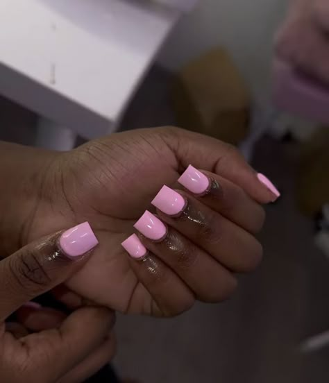 Short Nails Black, Pink Short Nails, Nail Cam, Tapered Square Nails, Acrylic Toe Nails, Hard Nails, Colored Acrylic Nails, Girly Acrylic Nails, French Tip Acrylic Nails