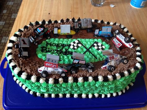 Sprint car birthday cake Dirt Track Birthday Cake, Rc Car Birthday Cake, Sprint Car Birthday Cake, Sprint Car Birthday Party, Race Track Birthday Cake, Twister Party, Race Track Cake, Car Birthday Cake, Racing Cake