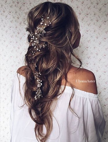 Bridal Upstyles, Long Hair Vine, Wedding Haircut, Unique Wedding Hairstyles, Wedding Hairstyles Bridesmaid, Pearl Hair Vine, Extra Long Hair, Hairstyle Inspiration, Best Wedding Hairstyles