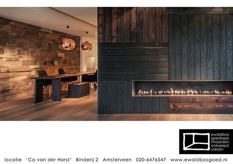 Interieur, zwarthout Shou Sugi Ban Shou Sugi Ban#Bois Brulé Fireplace Showroom, Burnt Wood Finish, Zero Energy House, Burnt Wood, Charred Wood, Wood Interior Design, Sugi Ban, Shou Sugi Ban, Wood Cladding