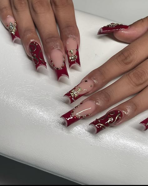 Red Nail Designs Baddie, Nails Inspiration Burgundy, Fall Dark Red Nails, Red Unique Nails, Burgundy Nail Inspo Acrylic, Burgundy Birthday Nails, Wine Nails Acrylic, Red Wine Nails Acrylic, Burgundy Nails Acrylic Short