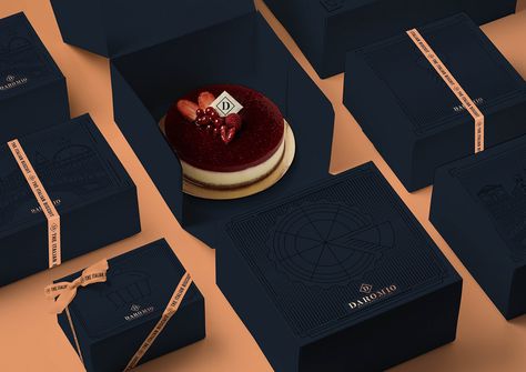 Daromio - Italian Pastry on Behance Cake Box Design, Dessert Packaging Design, Pastry Packaging, Cake Boxes Packaging, Bakery Packaging Design, Italian Cookie Recipes, Chocolate Packaging Design, Luxury Packaging Design, Italian Pastries