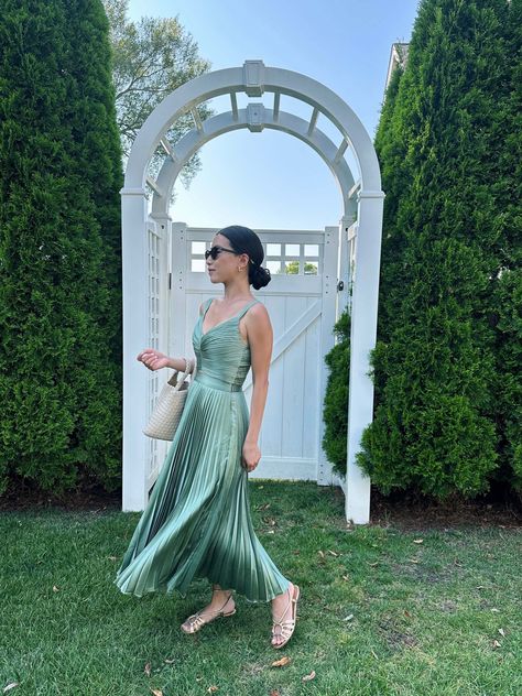 affordable abercrombie petite wedding guest outfit // green satin maxi skirt set Wedding Guest Satin Skirt, Wedding Guest Outfit Fall, Fall Wedding Guest, Extra Petite, Pleated Maxi Skirt, Pleated Maxi, Personal Style Inspiration, Special Occasion Outfits, Pleated Fabric