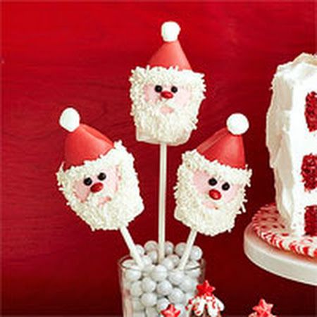 Marshmallow Santa Pops Nutter Butter Reindeer, Marshmallow Santa, Marshmallows Treats, Christmas Marshmallows, Christmas Cakepops, Marshmallow Pops Recipe, Pops Recipes, Classic Christmas Treats, Yule Logs