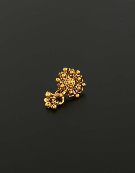 Nose Jewels Gold, Gold Nose Pin Design, Nosepin Design, Indian Nose Pin, Nose Ring Online, Rings Indian, Nose Ring Designs, Nose Jewels, Gold Nose Pin