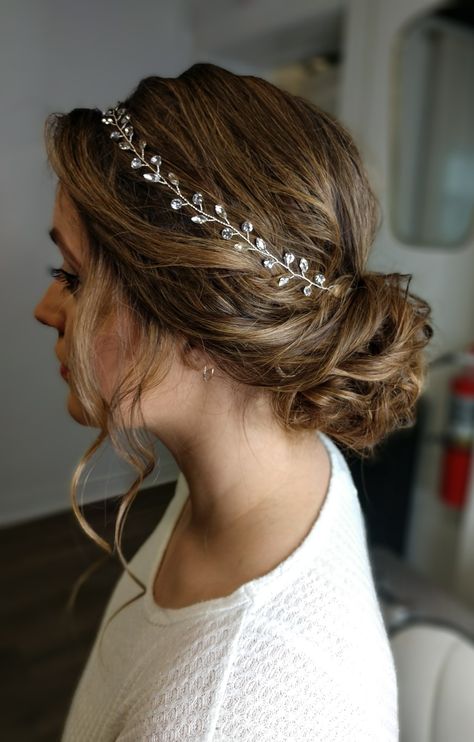 Boho messy bun wedding updo with headband // @jackie.maneeventhair Wedding Hair Updo With Accessories, Wedding Low Bun Hairstyles With Headband, Wedding Hair With Headband Updo, Bridesmaid Hair With Headband, Bride Updo With Headband, Low Bun Wedding Hair With Headband, Bride Updo Hairstyles With Headband, Bride Updo With Hairpiece, Updo With Crown