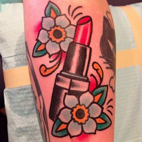 Lipstick Tattoos, Linework Tattoo, Lipstick Designs, Writing Tattoos, Lip Tattoos, 1 Tattoo, Makeup Tattoos, Girly Tattoos, Up Tattoos