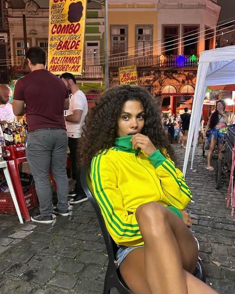 Brazil Life, Brazil Core, Brazil Girls, Brazil Aesthetic, Brazil Culture, Tina Kunakey, Brasil Aesthetic, Brazil Women, Looks Street Style