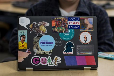 Stickerbomb Laptop, Laptops With Stickers, Computer With Stickers, Stickers On Laptop Aesthetic, Stickered Laptop, Computer Stickers Ideas, Laptop With Stickers Aesthetic, Laptop Stickers Aesthetic Ideas, Macbook Stickers Ideas