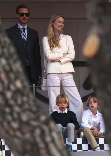 Beatrice Borromeo Attends Monaco E-Prix 2023 Round 6 Drømme Liv, Beatrice Borromeo, Dream Family, Super Rich Kids, Rich Family, Charlotte Casiraghi, Future Mom, Future Lifestyle, Family Fashion