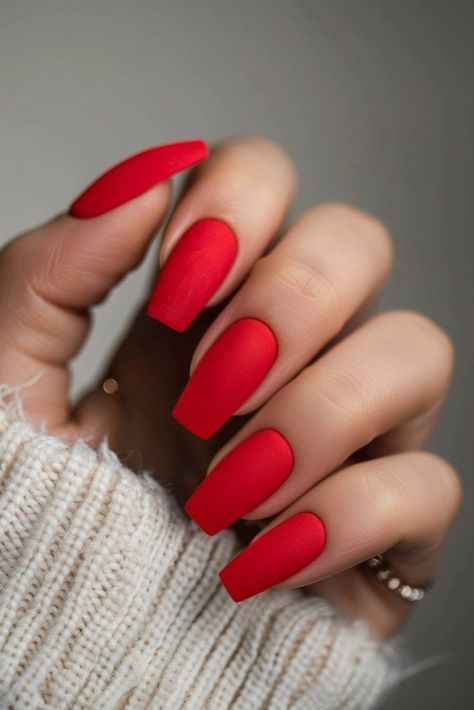 Get ready to make a bold style statement this summer with stunning red nails that exude confidence and beauty. Red Summer Nails Designs, Red Nail Art Ideas, Red Matte Nails, Red Summer Nails, Red Chrome Nails, Bright Red Nails, Glitter Accent Nails, Sunny Season, Red Nail Designs