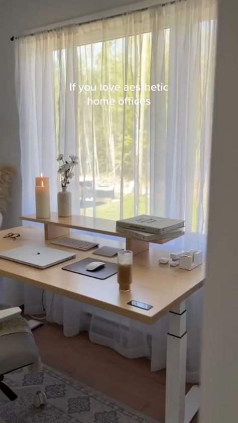 Modern Minimalist Home Office, Wood Standing Desk, Cozy Office Space, Aesthetic Home Office, Minimalist Home Office, Standing Desk Office, Cozy Office, Small Space Office, Cozy Home Office