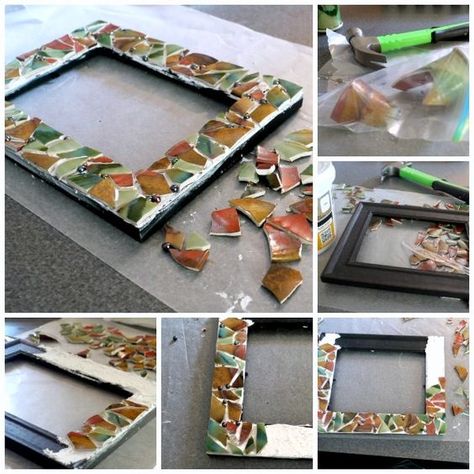 DIY Mosaic Picture Frame | Now you know what to make from your favorite broken dishes or items. See full tutorial on TodaysCreativeLife.com Glass Mosaic Picture Frame, Mosaic Mirror Frame, Artsy Crafts, Mosaic Mirrors, Picture Frame Crafts, Mosaic Frame, Mosaic Tile Art, Diy Mosaic, Photo Mosaic