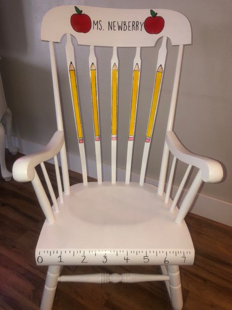 Teacher Reading Chair, Teacher Rocking Chair Painted Diy, Classroom Rocking Chair, Teacher Rocking Chair, Teacher Rocking Chairs, Teacher Chair, Garden Classroom, Education Graduation, Future Educator