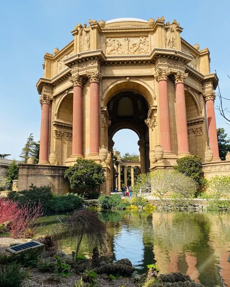 Palace of Fine Arts Place Of Fine Arts San Francisco, Palace Of Fine Arts San Francisco, 80s Interior Design, Palace Of Fine Arts, Neoclassical Architecture, Portrait Photography Men, Wedding San Francisco, Classical Architecture, Architecture Old