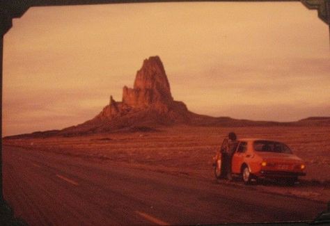 Desert Highway Aesthetic, Desert Grunge, Desert Aesthetic, The Lone Ranger, Western Aesthetic, Pics Art, Wild West, Film Photography, A Car