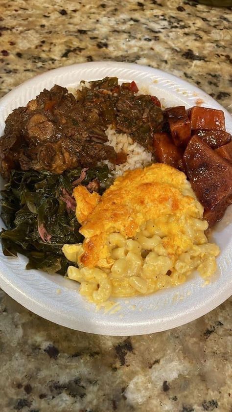 Hood Meals, Beef Tips Over Rice, Homemade Comfort Food, Soul Food Dinner, Homecooked Meals, Beef Tips, Food Babe, Thanksgiving Food, Healthy Lifestyle Food