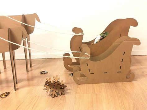 Buy Cardboard Christmas Sleigh Santa Sleigh Christmas Decor for Online in India - Etsy Cubicle Room, Eco Wedding Decorations, Sleigh Christmas Decor, Eco Christmas Decorations, Christmas Alternative, Santas Grotto, Christmas Shop Displays, Polar Express Christmas Party, Christmas Showcase