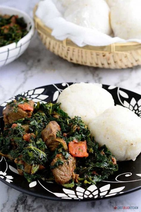 African style Braised Collard Greens served in a plate Tomato Alternatives, Ugali Recipe, Kenyan Meals, Kenyan Dishes, Tanzanian Food, African Bites, Braised Collard Greens, African Meals, Nigerian Foods