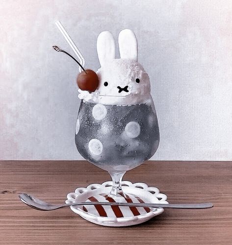 Bunny Cafe Aesthetic, Miffy Food, Rabbit Dessert, Bunny Plushies, Water Shape, Japanese Food Art, Pink Wallpaper Ipad, Pet Hotel, Ice Cream Cup